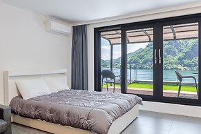Chuncheon Rabbit Star Pension