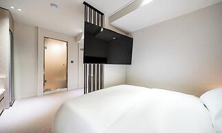 Sinchon APL Hotel