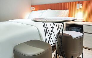 Sinchon APL Hotel