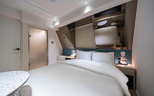 Sinchon APL Hotel