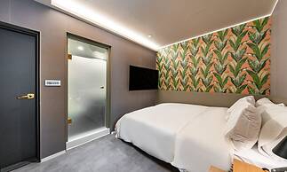 No. 25 Hotel Sinchon