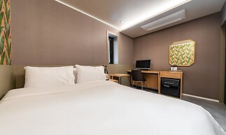 No. 25 Hotel Sinchon