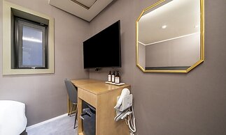 No. 25 Hotel Sinchon