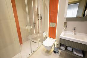 Nearest Airport Hotel