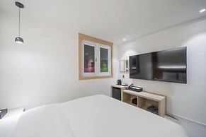 DEUMEU HOTEL