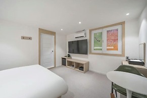DEUMEU HOTEL