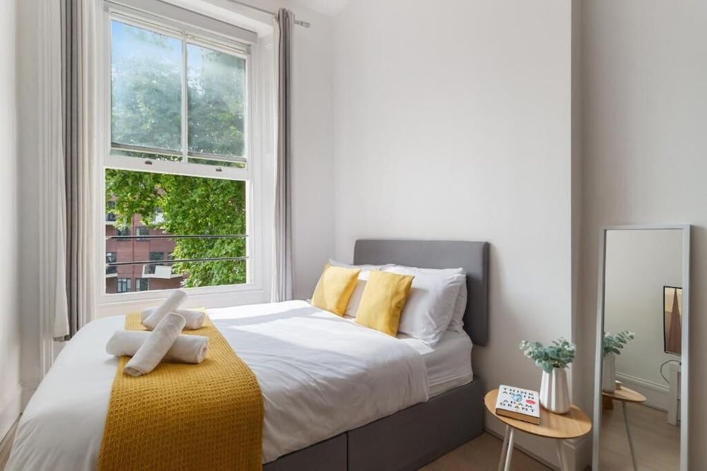 CLG Apartments