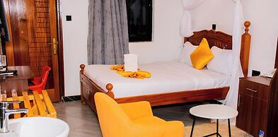 The Grand Brystal Hotel