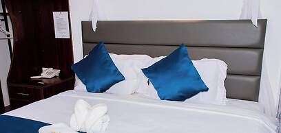 The Grand Brystal Hotel