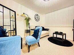 Sapphire 1BR House Pet Friendly NR Addenbrookes