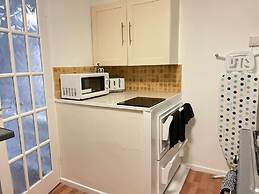 Sapphire 1BR House Pet Friendly NR Addenbrookes
