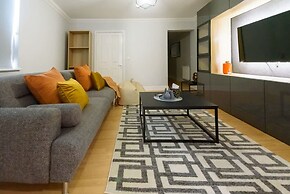 Riverside GEM 6BR With River View NR City Centre