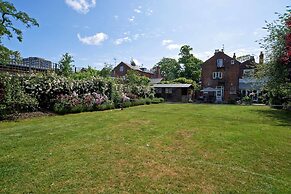 Observatory House 9BR NR Universal With Pool