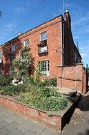 Observatory House 9BR NR Universal With Pool