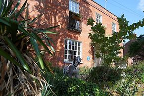 Observatory House 9BR NR Universal With Pool