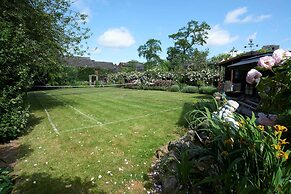 Observatory House 9BR NR Universal With Pool