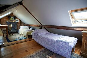 Observatory House 9BR NR Universal With Pool