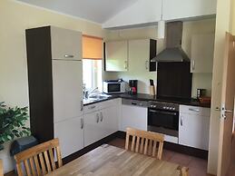 Bungalow im Eifelpark mit Terrasse