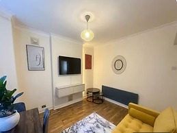 Heathfield Garden Retreat