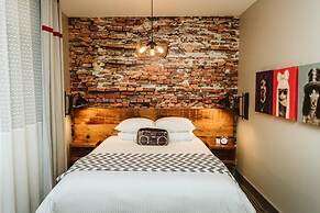 The Grove Hotel
