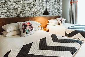The Grove Hotel