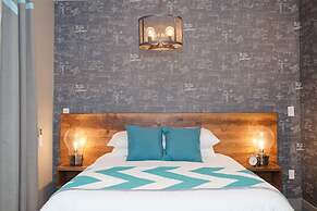 The Grove Hotel