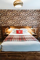 The Grove Hotel