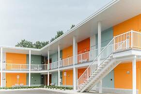 The Grove Motel