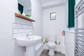 Stunning City Centre Home Perfect For Couples