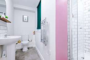 Stunning City Centre Home Perfect For Couples