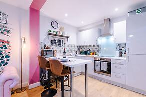 Stunning City Centre Home Perfect For Couples