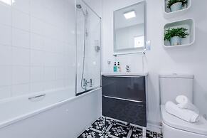 NEW Stunning City Centre Flat Amazing Location
