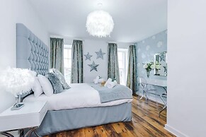 NEW Stunning City Centre Flat Amazing Location