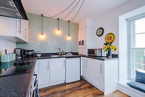 NEW Stunning City Centre Flat Amazing Location
