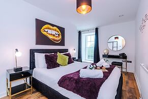 NEW Stunning City Centre Flat Amazing Location