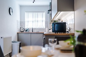 New Stunning Flat Perfect for Business Sleeps 3