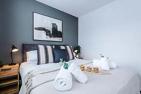 New Stunning Flat Perfect for Business Sleeps 3