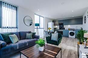 Stunning 2-bed Flat Amazing Location Sleeps 4