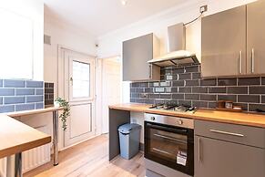 Stylish Flat Ideal for Business Long-term Stays