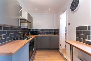 Stylish Flat Ideal for Business Long-term Stays