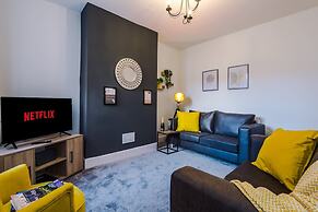 Ideal for Contractors Long Term Stays Sleeps 8