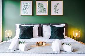 Ideal for Contractors Long Term Stays Sleeps 8