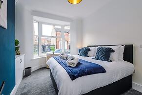 Ideal for Contractors Long Term Stays Sleeps 8