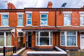 Ideal for Contractors Long Term Stays Sleeps 8
