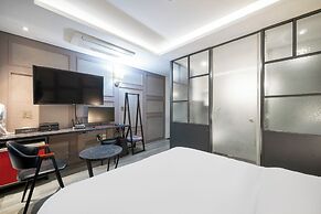 Design Hotel Tteulaen
