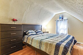 Near I-95 & Rhode Island Border! Pet-friendly Home