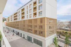Q&R Renting - Suites Design Luxueuses