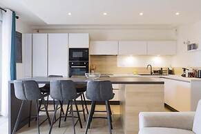 Q&R Renting - Suites Design Luxueuses