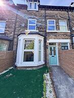 6 Bedroom Victorian Townhouse in Central Harrogate