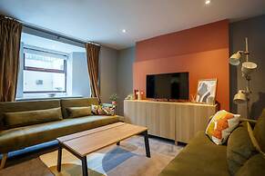 Central Harrogate 2 Bed Apartment With Patio